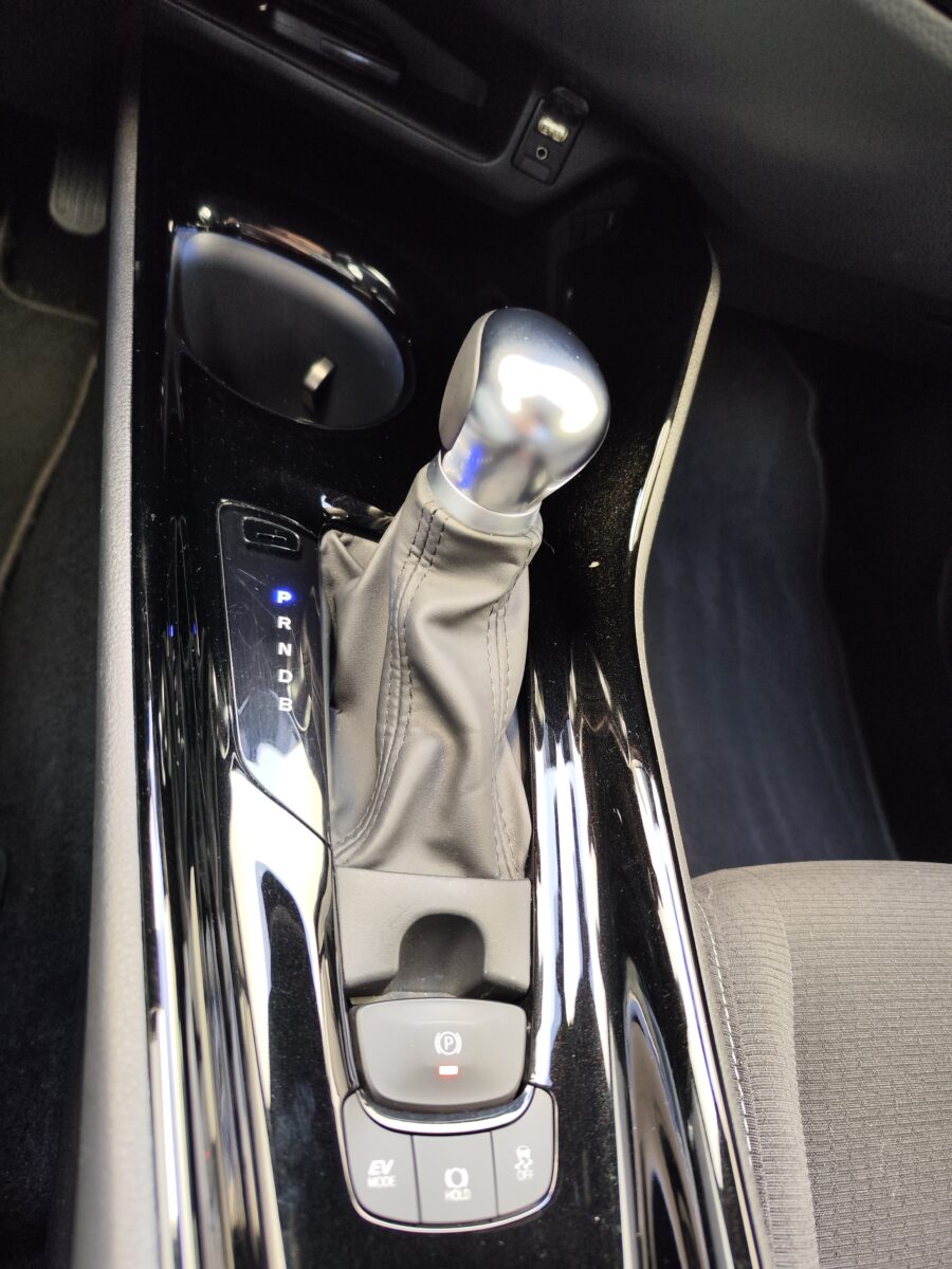 TOYOTA C-HR ADVANCE 1.8 125H