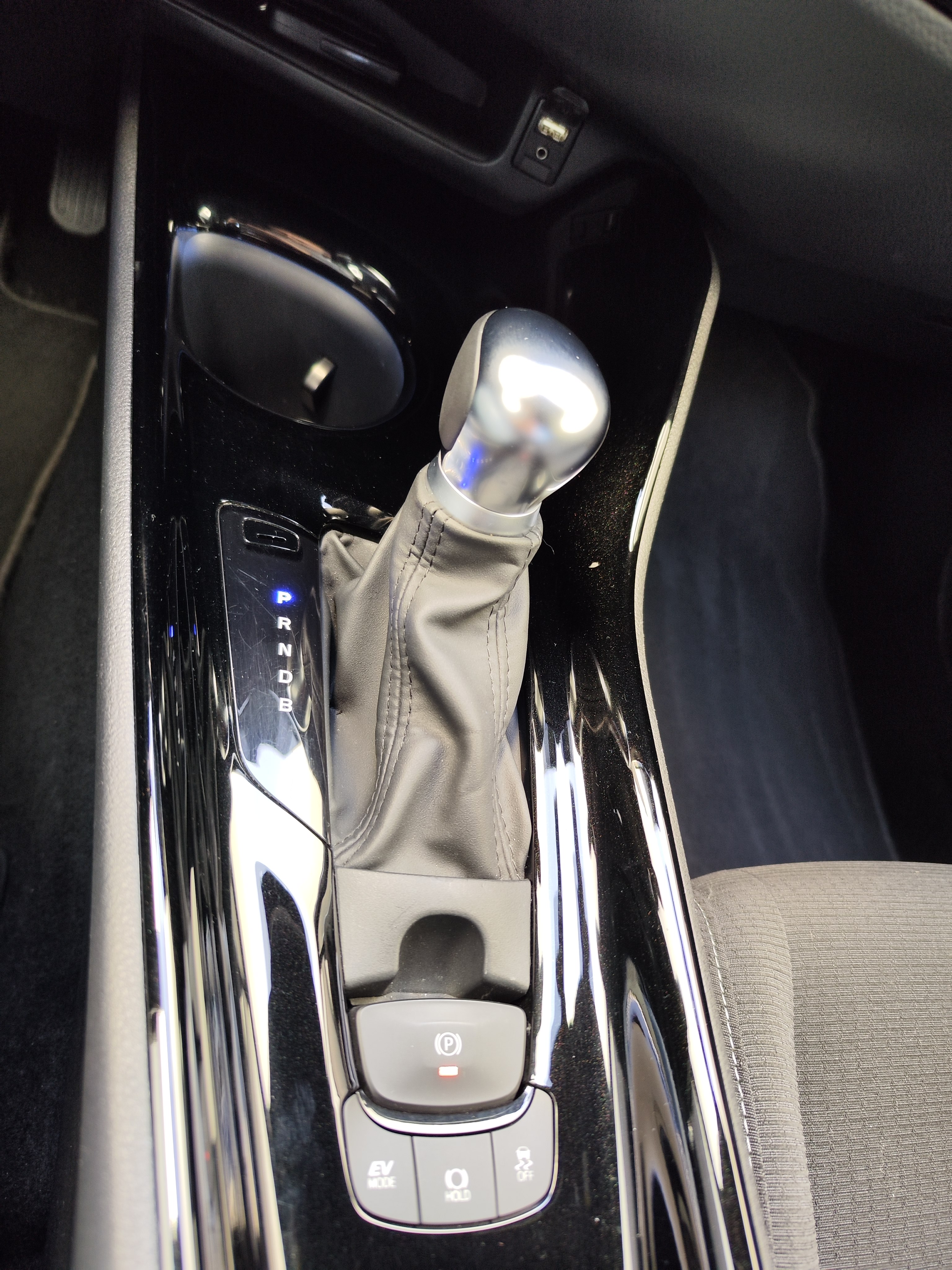 TOYOTA C-HR ADVANCE 1.8 125H