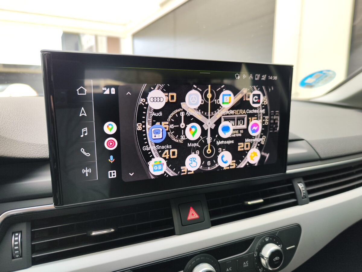 AUDI A4 Avant Advanced 30 TDI Stronic 136 CV