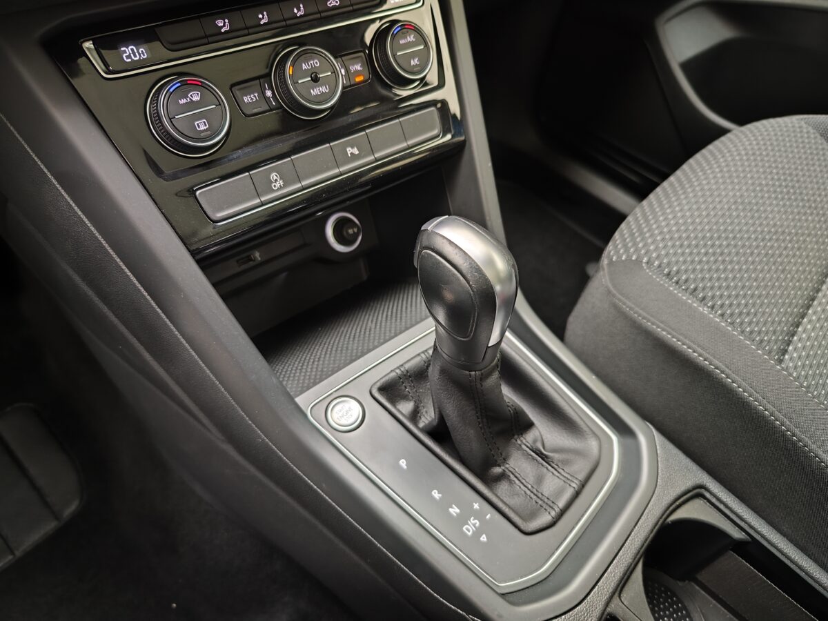 VOLKSWAGEN Touran Advance 2.0 TDI 150 CV DSG