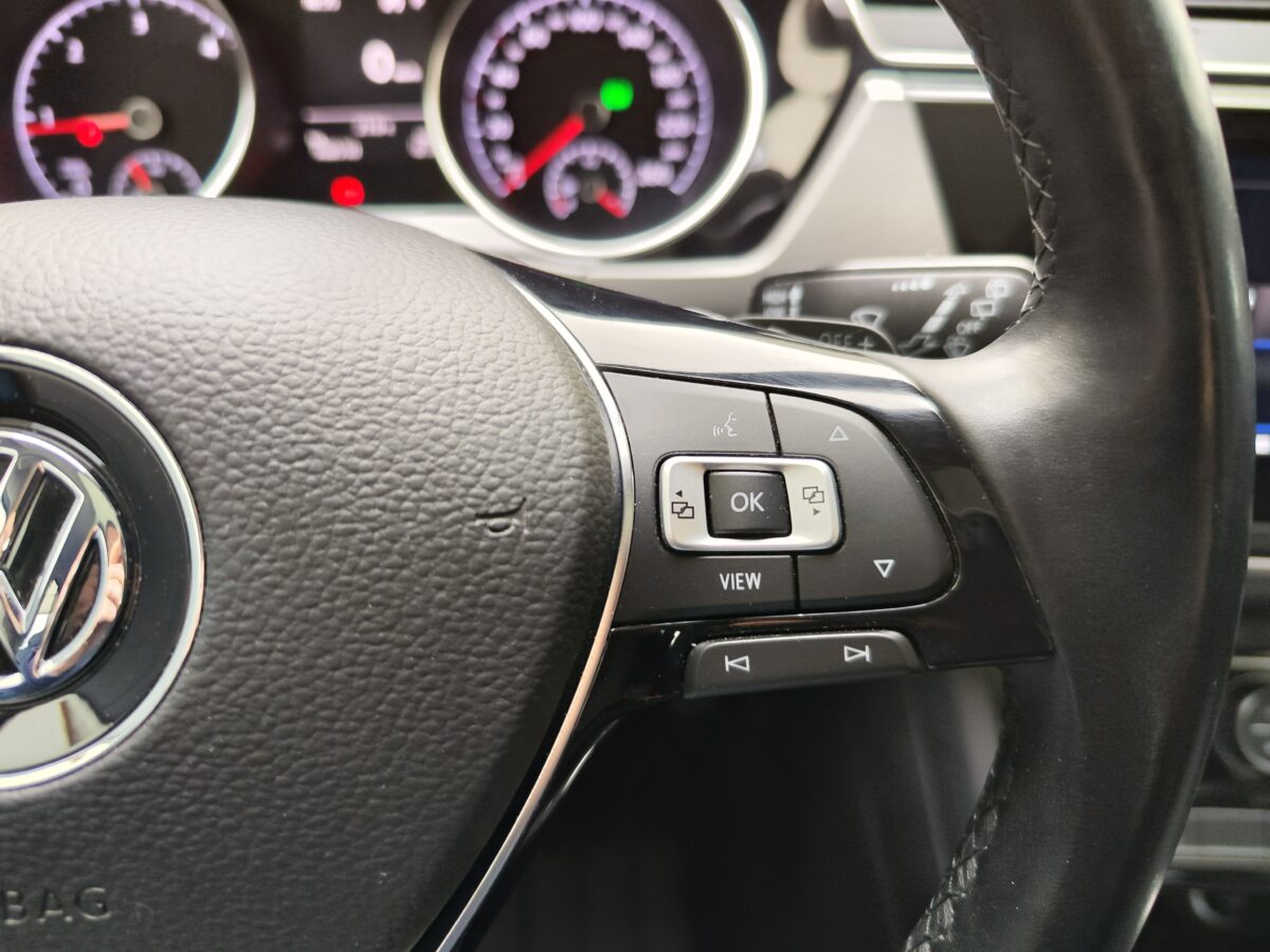 VOLKSWAGEN Touran Advance 2.0 TDI 150 CV DSG