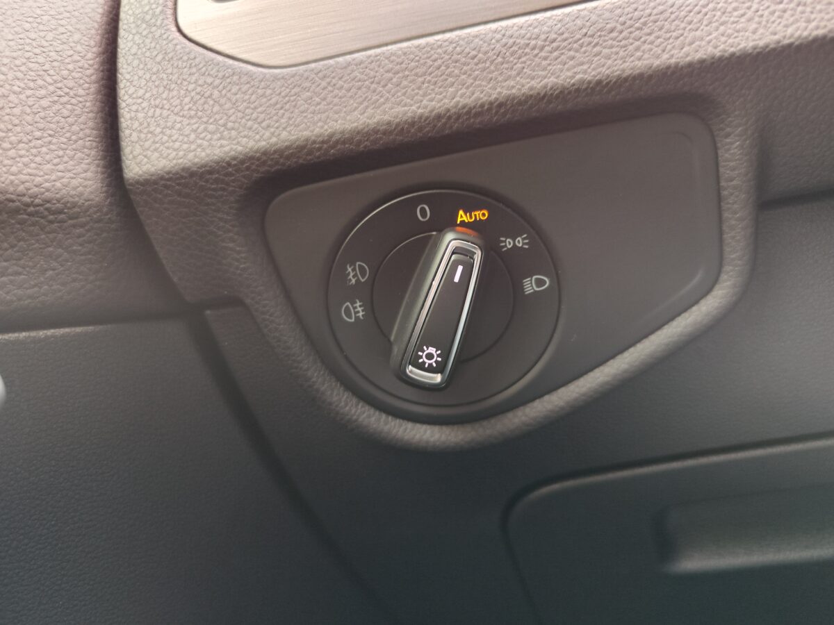 VOLKSWAGEN Touran Advance 2.0 TDI 150 CV DSG