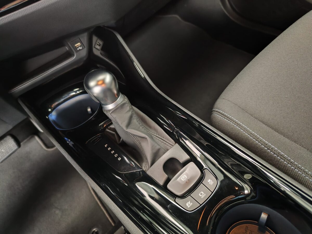 TOYOTA C-HR ADVANCE 1.8 125H