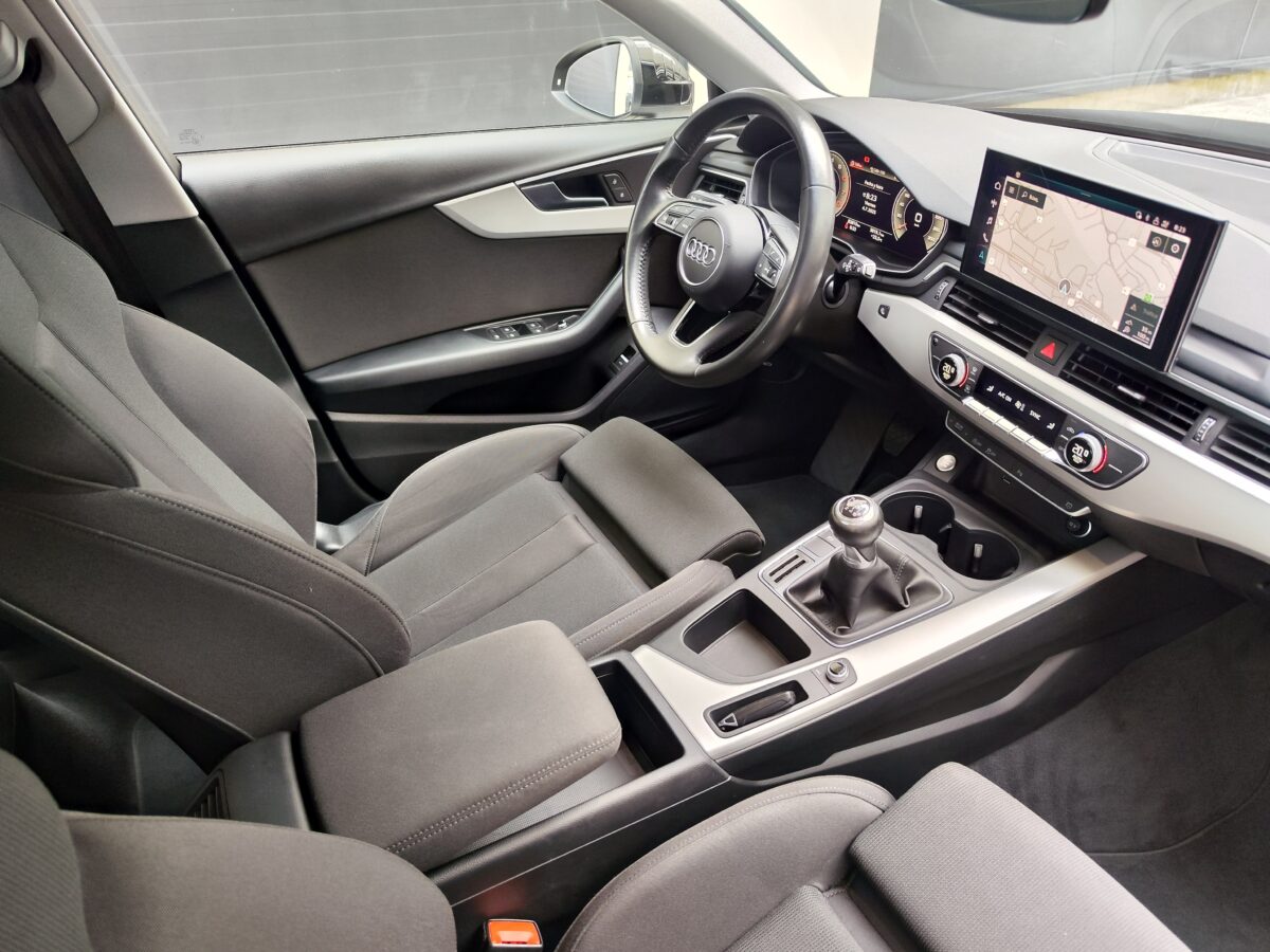 AUDI A4 Avant 35 S-LINE 2.0 TFSI 150 CV