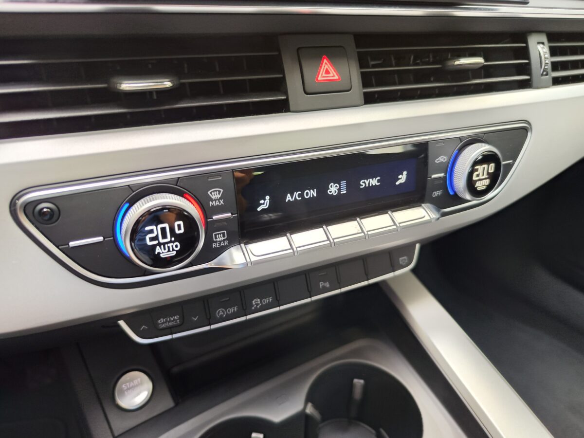 AUDI A4 Avant 35 S-LINE 2.0 TFSI 150 CV