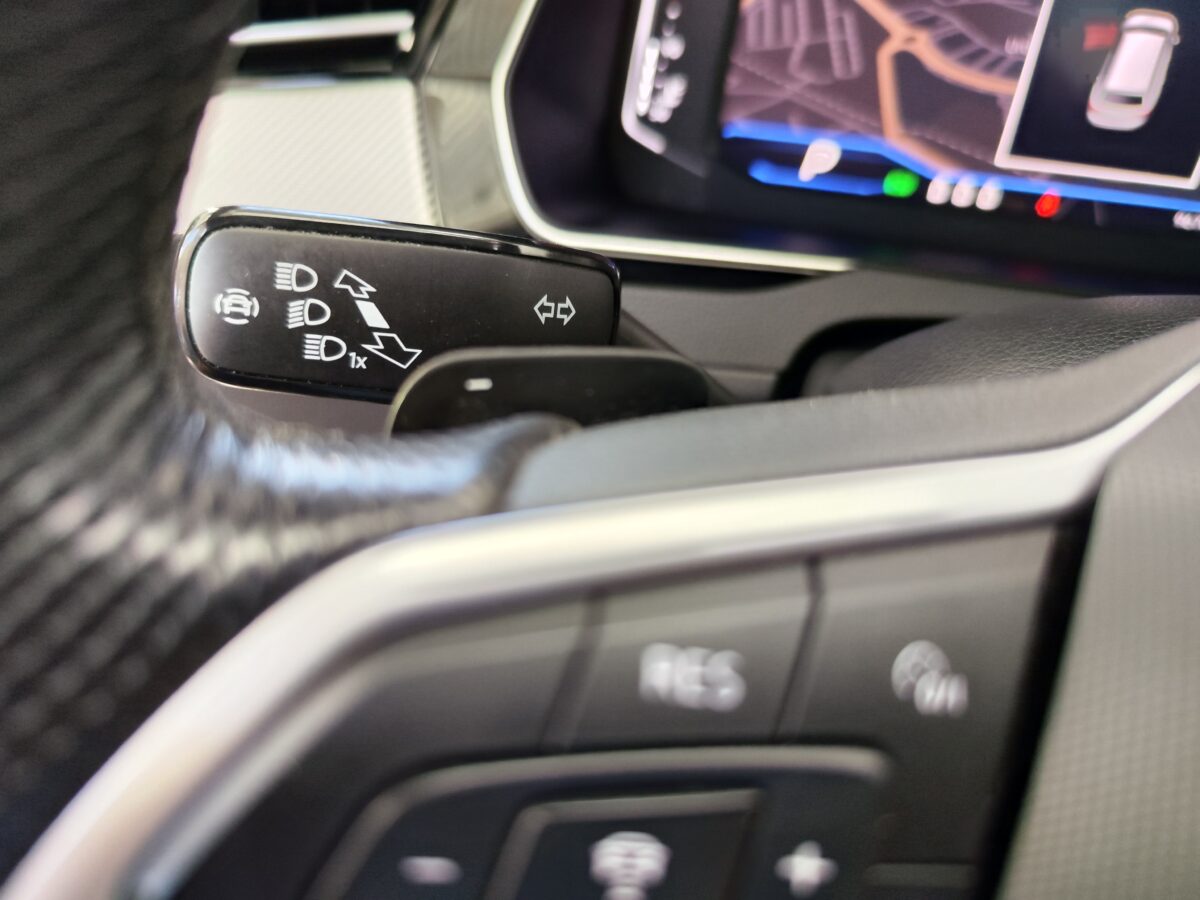 VOLKSWAGEN Passat Variant R-Line 2.0 TDI 150 CV DSG