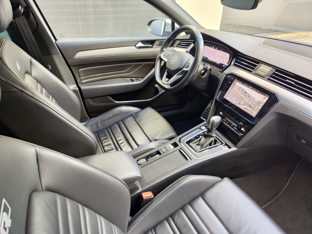 VOLKSWAGEN Passat Variant R-Line 2.0 TDI 150 CV DSG