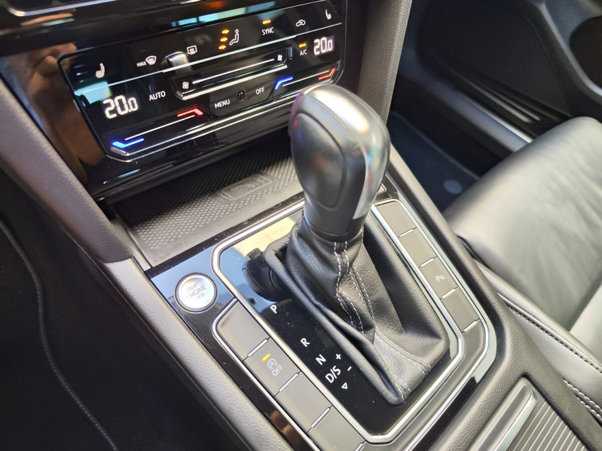 VOLKSWAGEN Passat Variant R-Line 2.0 TDI 150 CV DSG