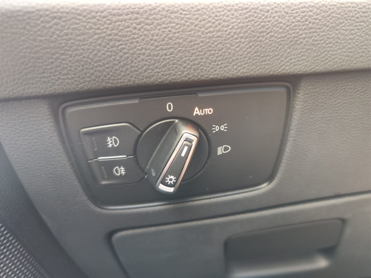 VOLKSWAGEN Passat Variant R-Line 2.0 TDI 150 CV DSG