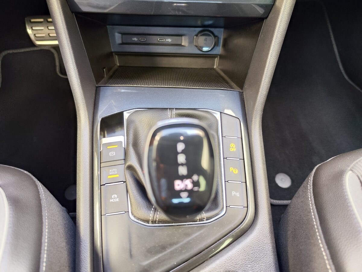 VOLKSWAGEN TIGUAN R-Line 2.0 TDI 150 CV DSG