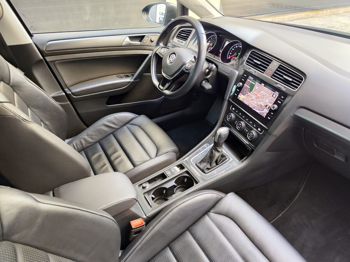 VOLKSWAGEN Golf Variant Advance 2.0 TDI 150 CV DSG