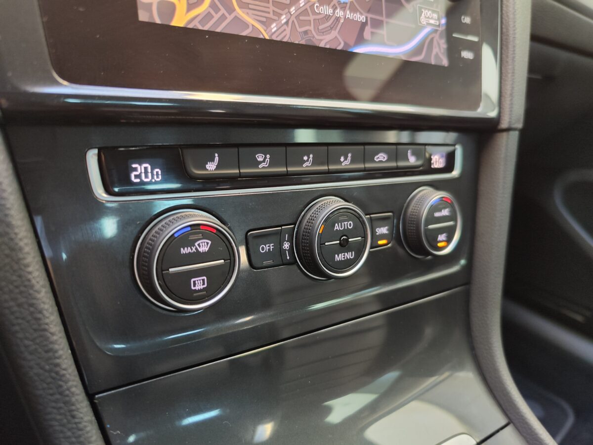 VOLKSWAGEN Golf Variant Advance 2.0 TDI 150 CV DSG