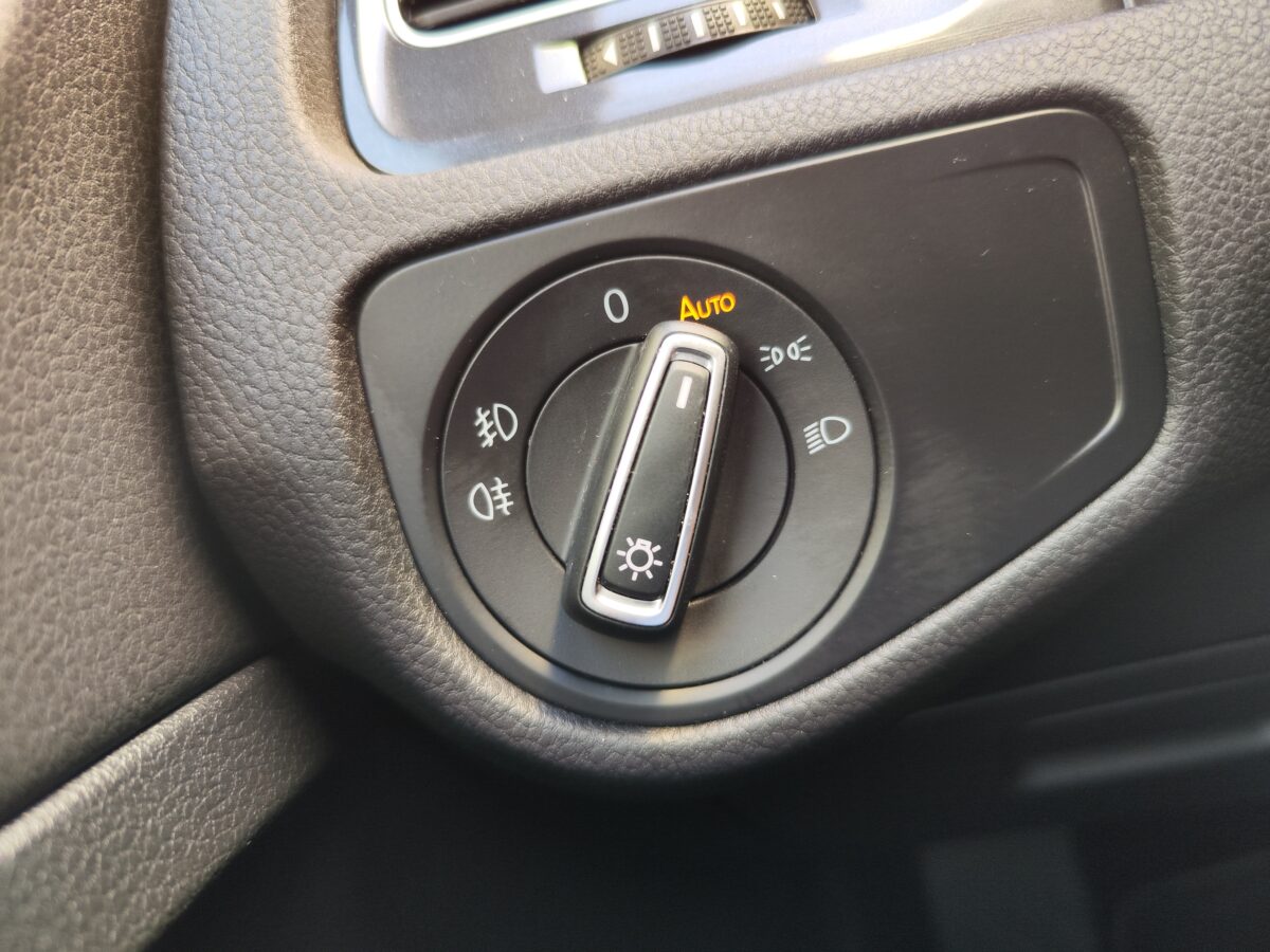 VOLKSWAGEN Golf Variant Advance 2.0 TDI 150 CV DSG