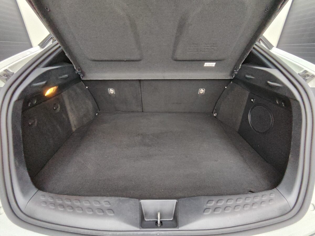 TOYOTA C-HR DYNAMIC 2.0 180H