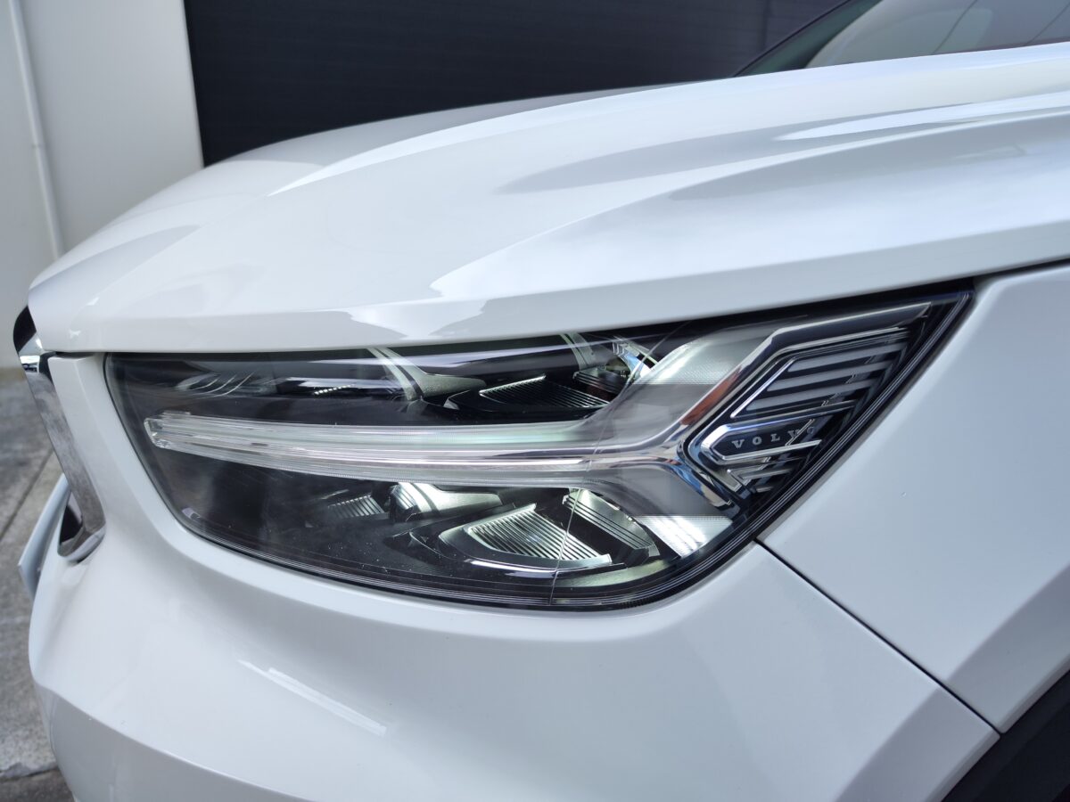 VOLVO XC40 T4 MOMENTUM 2.0 190 CV