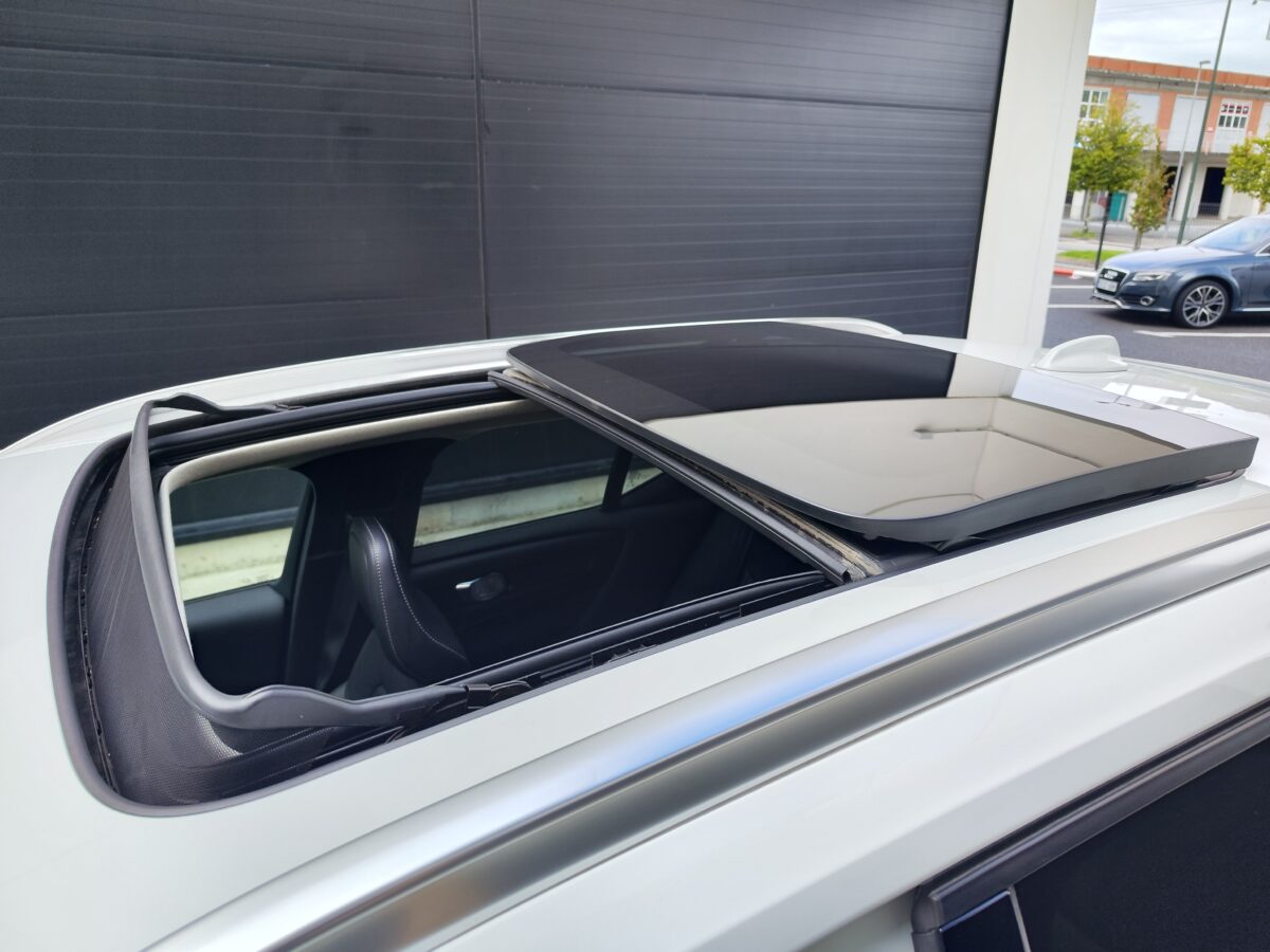 VOLVO XC40 T4 MOMENTUM 2.0 190 CV