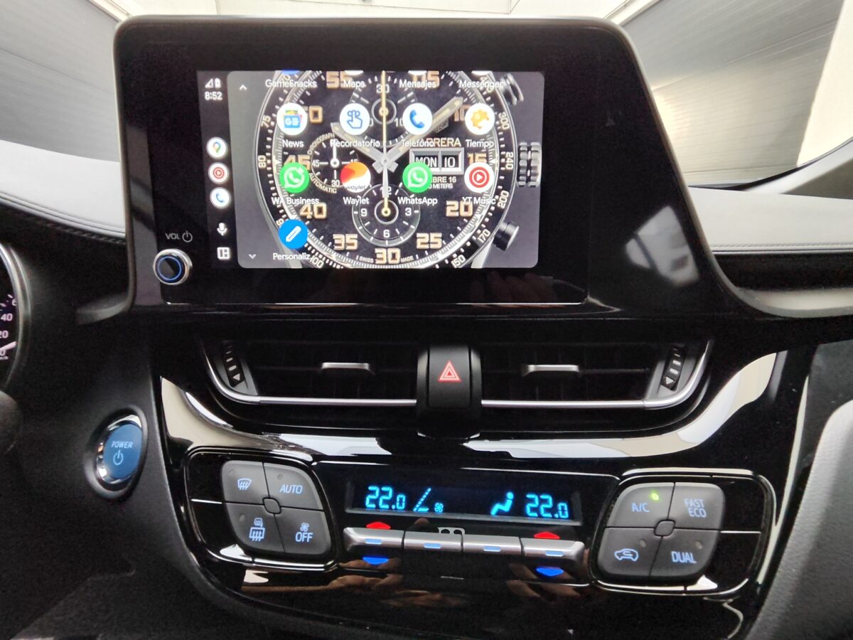 TOYOTA C-HR ADVANCE 2.0 180H