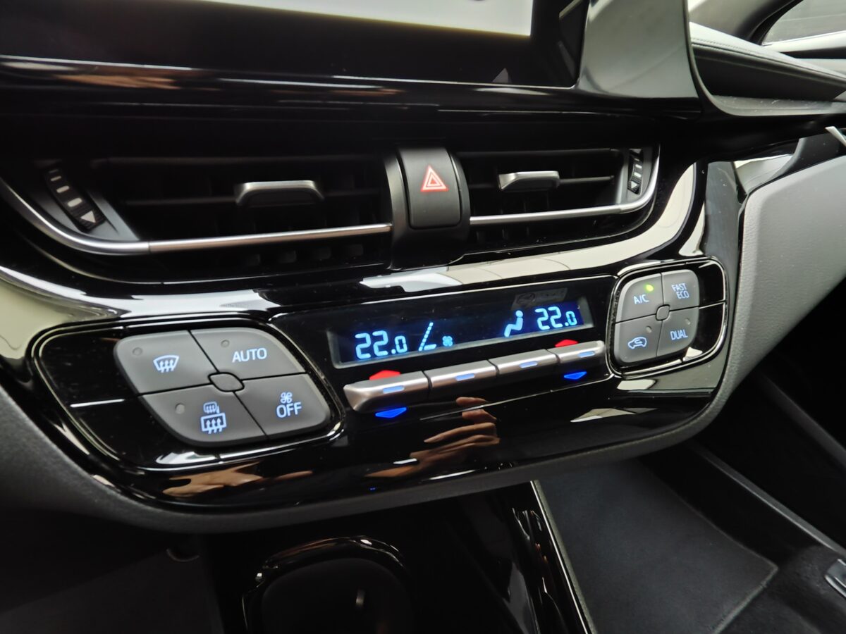 TOYOTA C-HR ADVANCE 2.0 180H