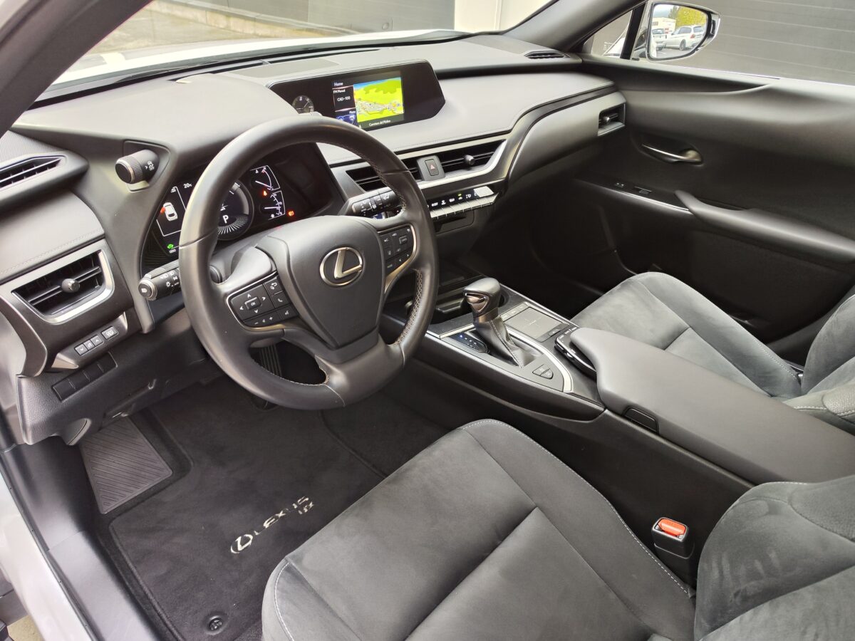LEXUS UX 2.0 250H BUSINESS NAVIGATION 184 CV