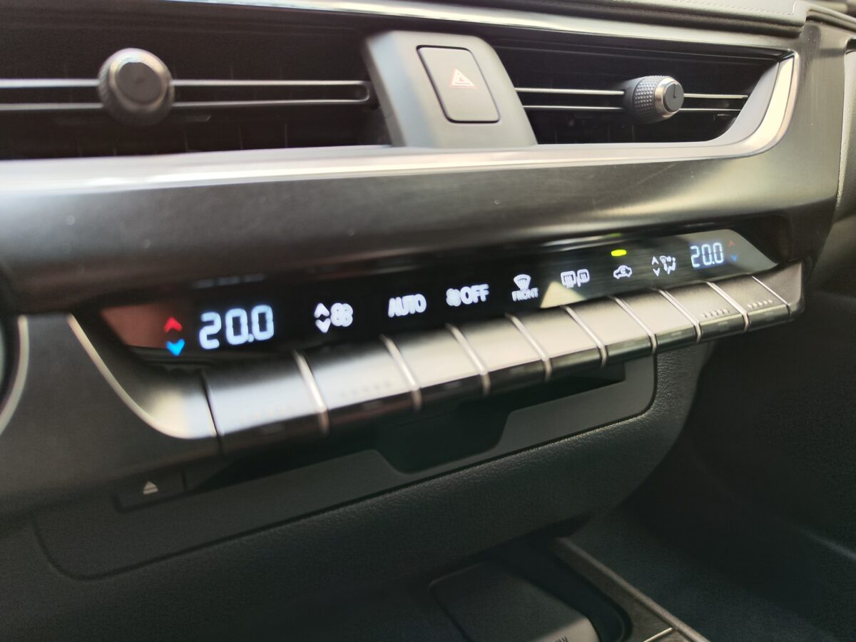 LEXUS UX 2.0 250H BUSINESS NAVIGATION 184 CV