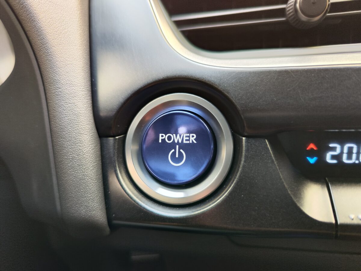 LEXUS UX 2.0 250H BUSINESS NAVIGATION 184 CV