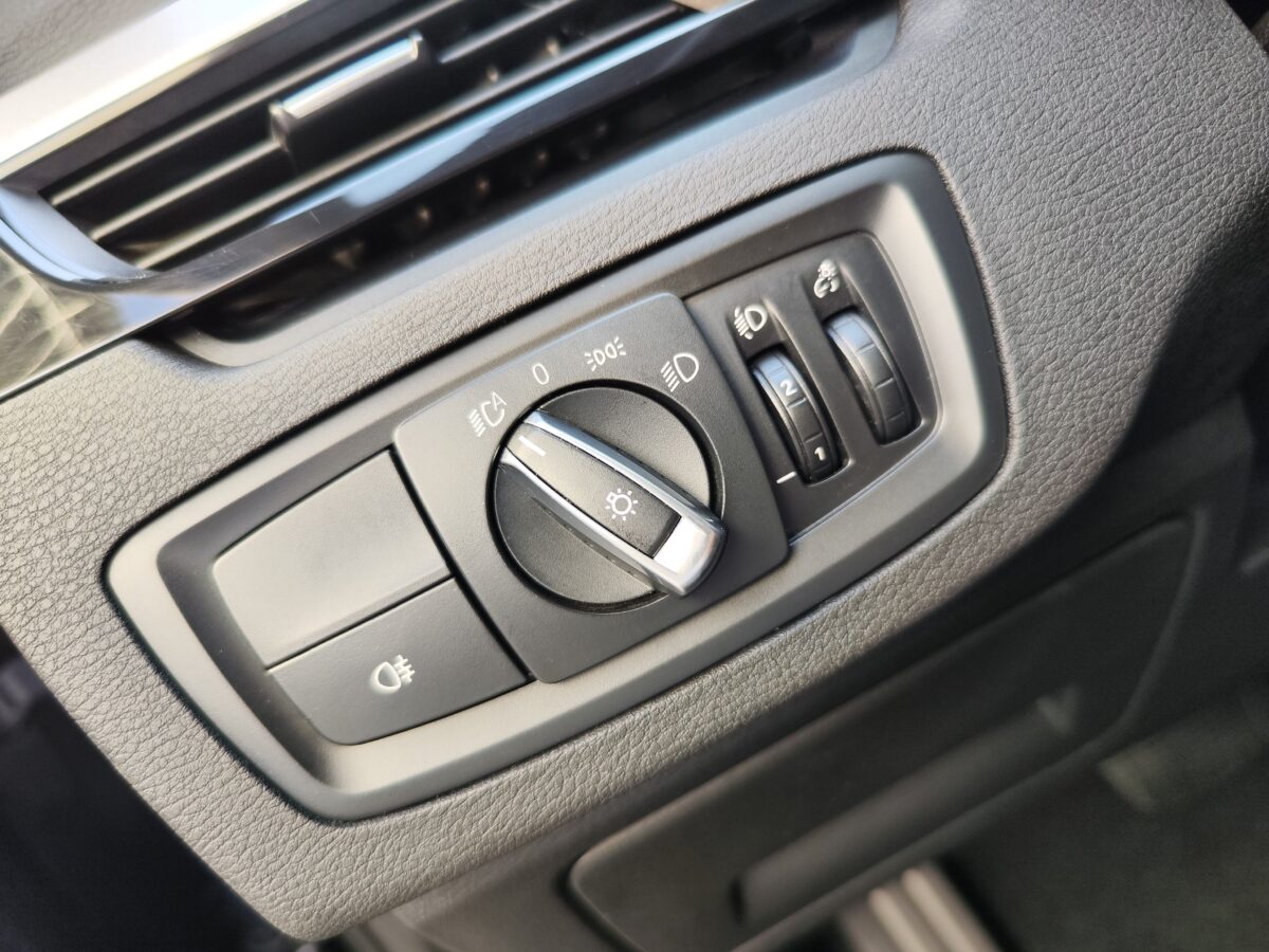 BMW X1 sDRIVE18 ADVANTAGE AUTO 136 CV