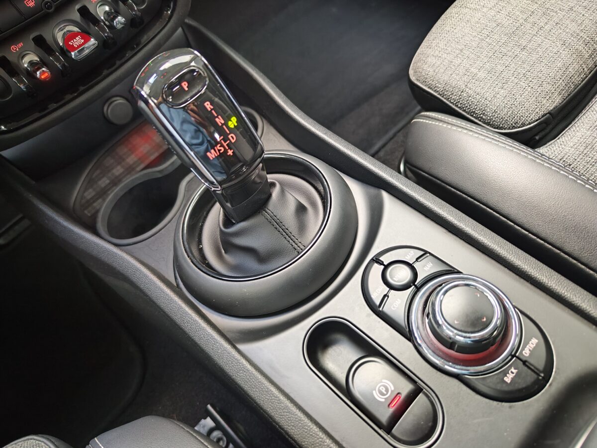 MINI CLUBMAN COOPER AUTOMÁTICO 136 CV