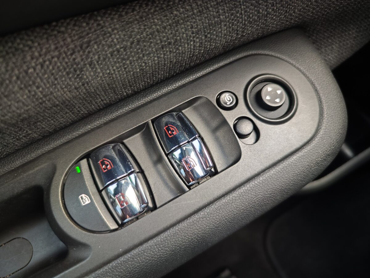 MINI CLUBMAN COOPER AUTOMÁTICO 136 CV