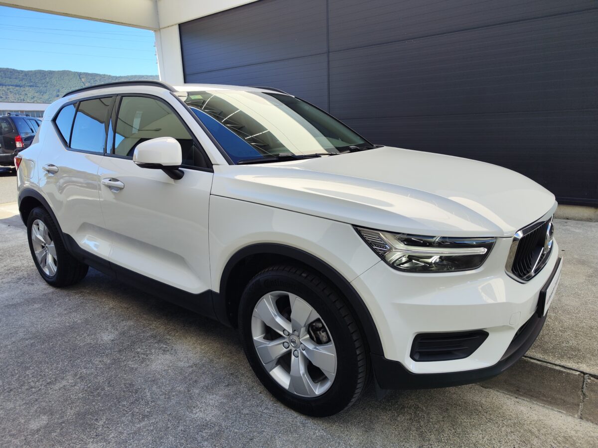 VOLVO XC40 T3 163 CV