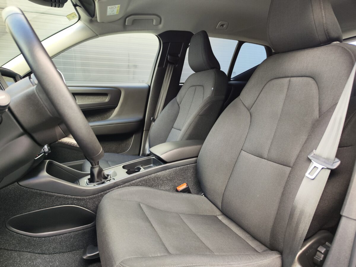 VOLVO XC40 T3 163 CV