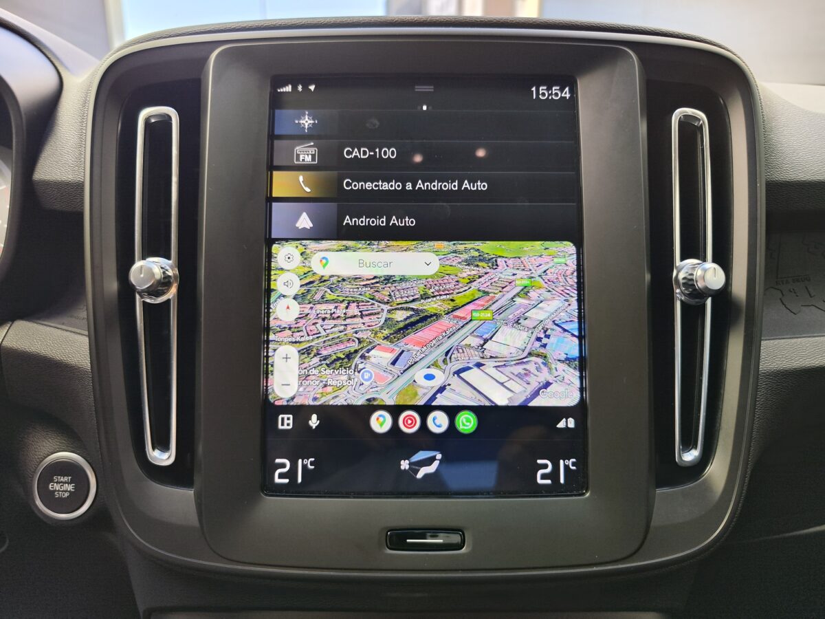 VOLVO XC40 T3 163 CV