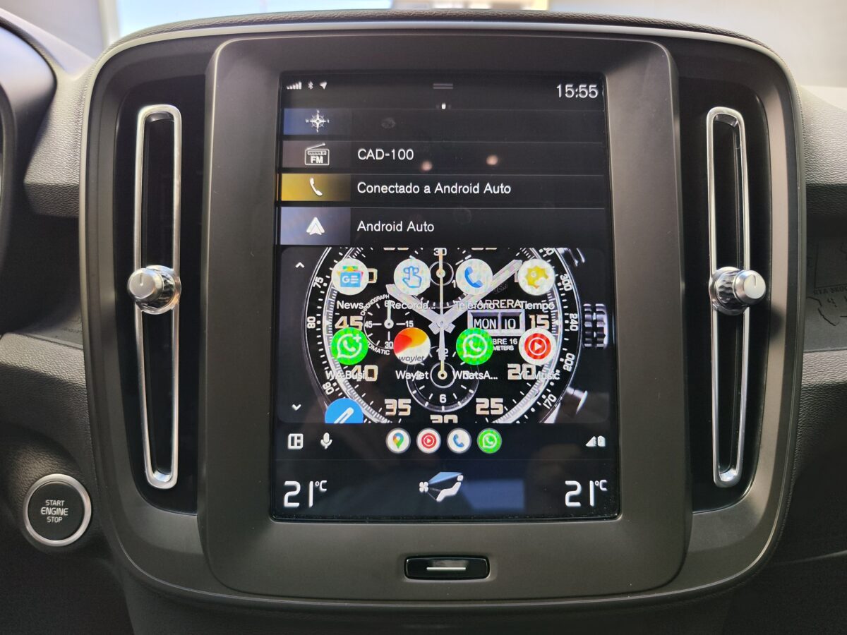 VOLVO XC40 T3 163 CV