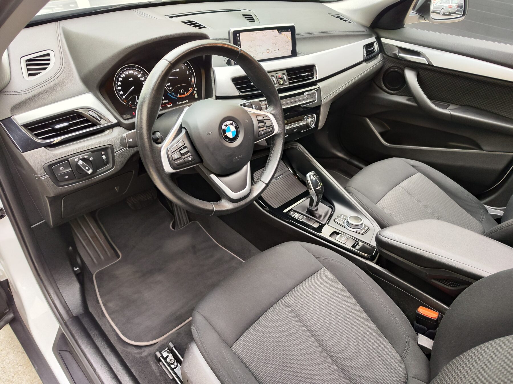 BMW X2 sDrive18 Advantage Auto 140CV