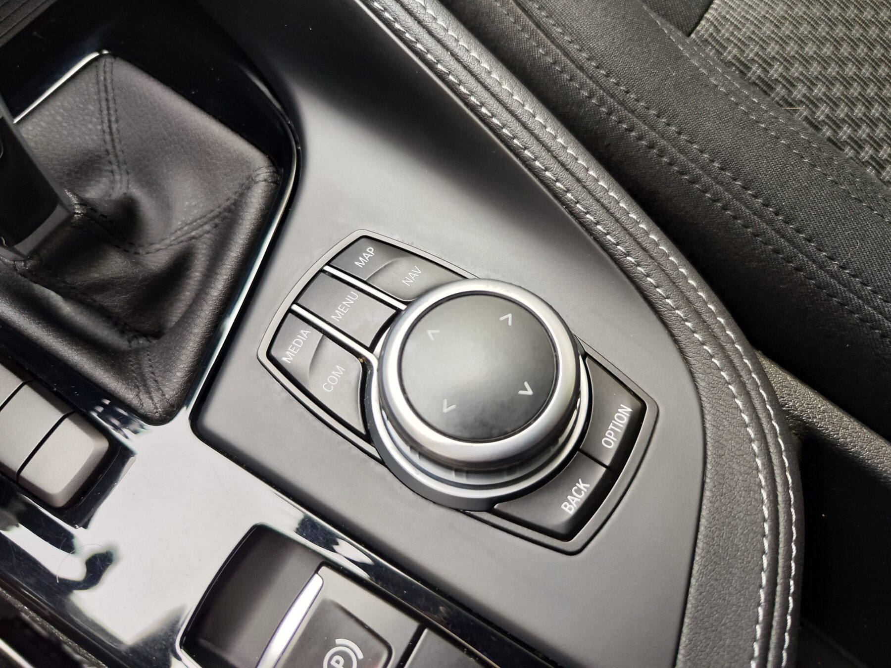 BMW X2 sDrive18 Advantage Auto 140CV