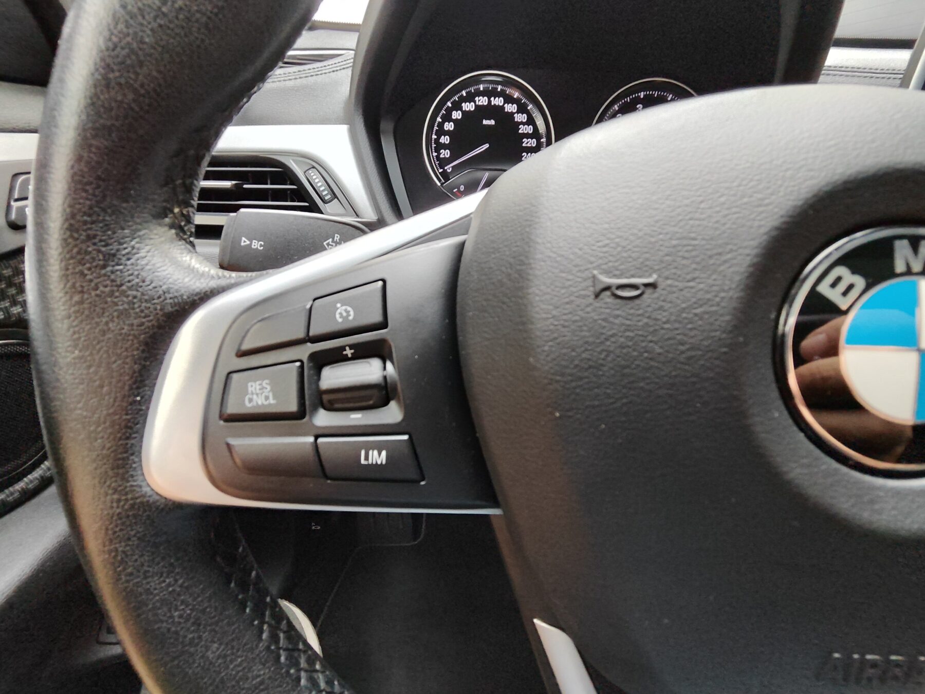 BMW X2 sDrive18 Advantage Auto 140CV