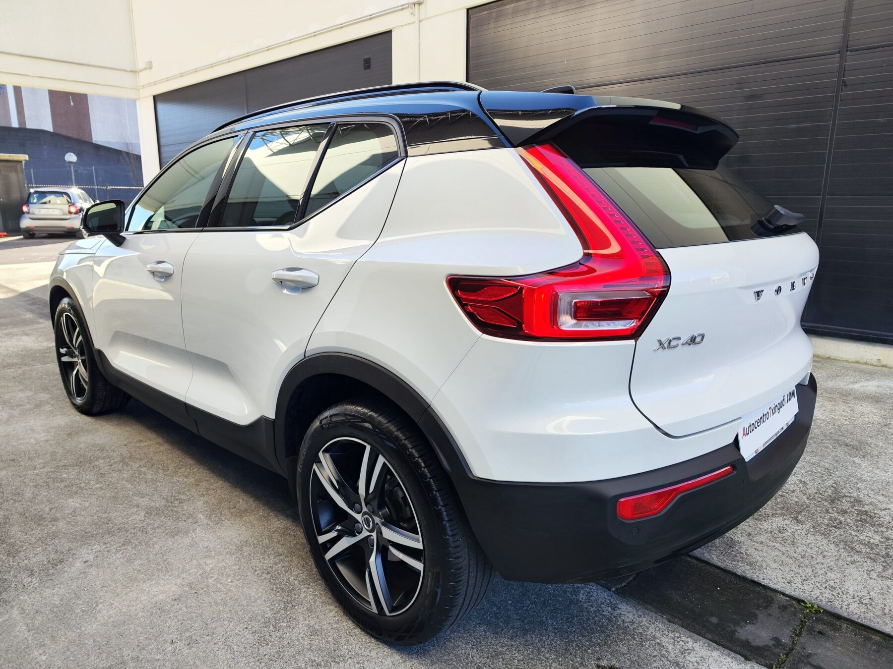 VOLVO XC40 RDESIGN AUTO T3 163 CV