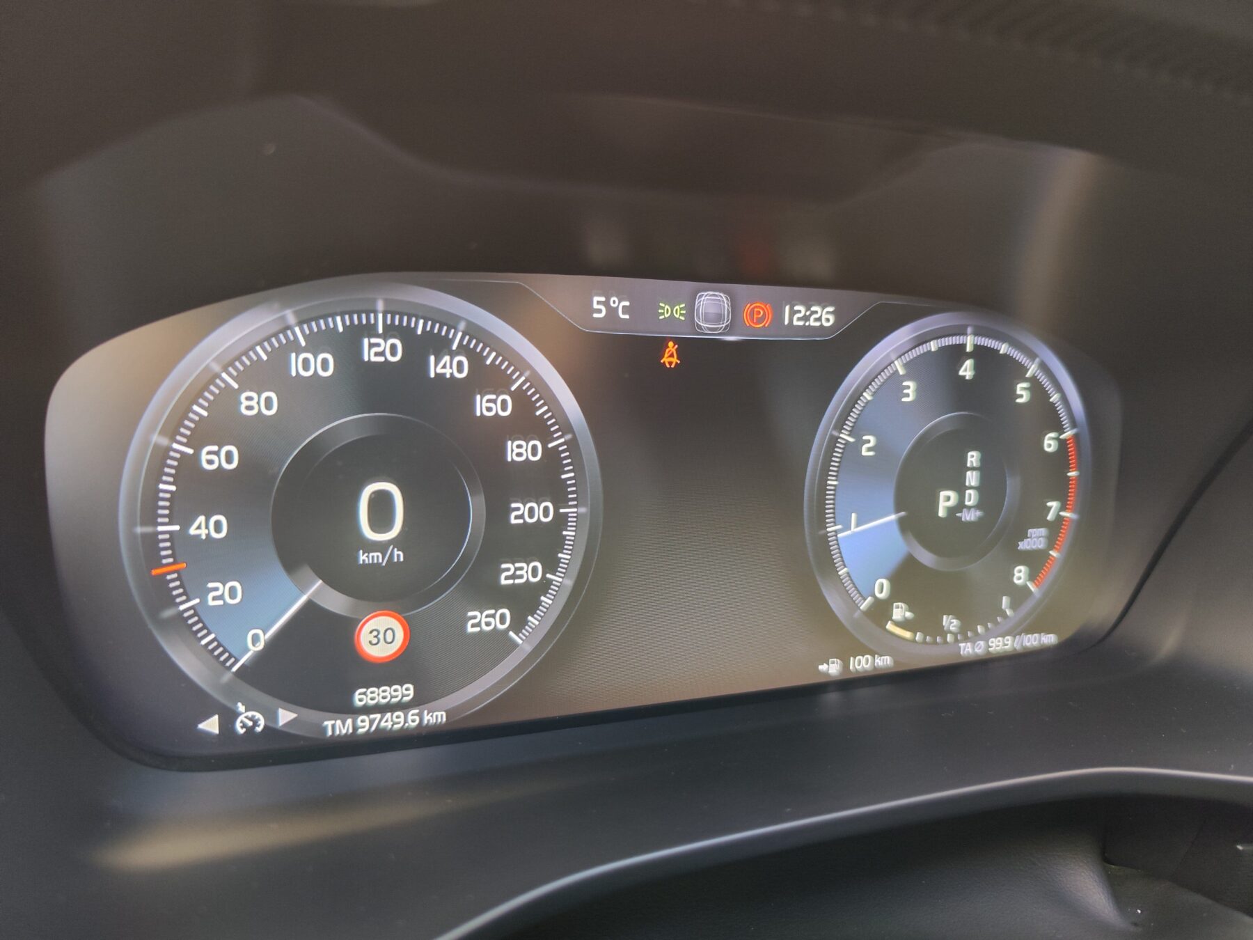 VOLVO XC40 RDESIGN AUTO T3 163 CV