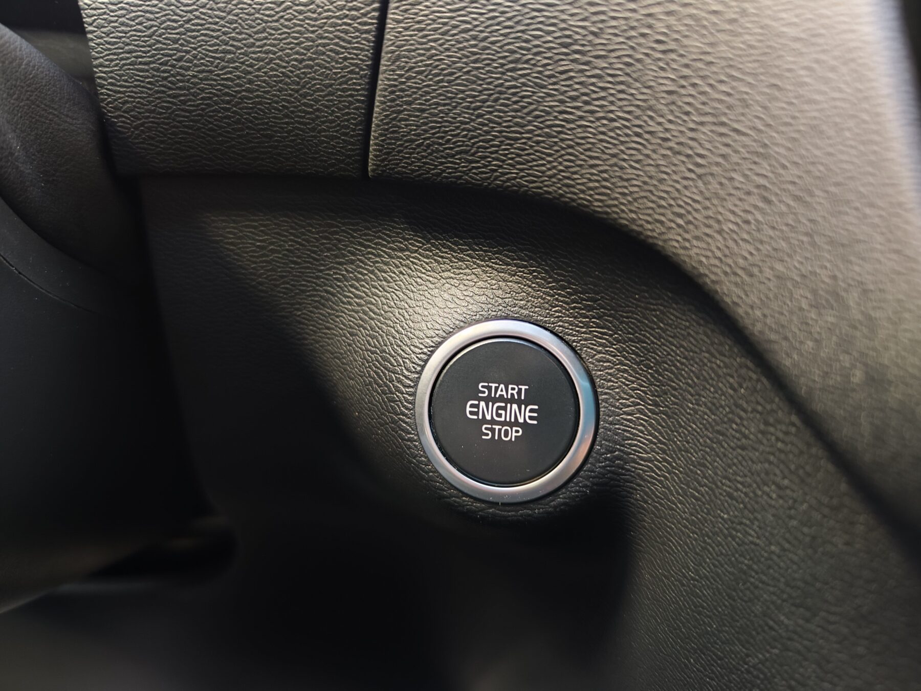 VOLVO XC40 RDESIGN AUTO T3 163 CV