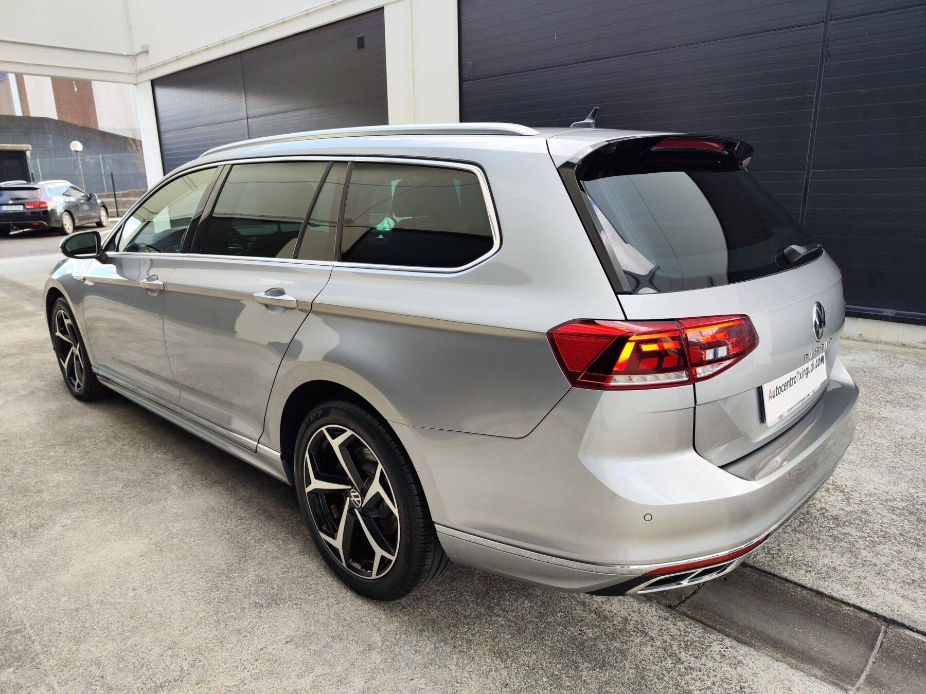 VOLKSWAGEN Passat Variant R-Line 2.0 TDI 150 CV