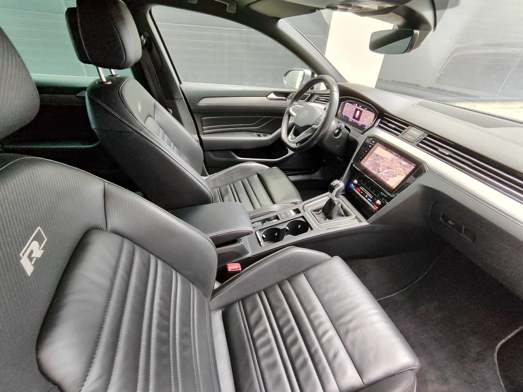 VOLKSWAGEN Passat Variant R-Line 2.0 TDI 150 CV