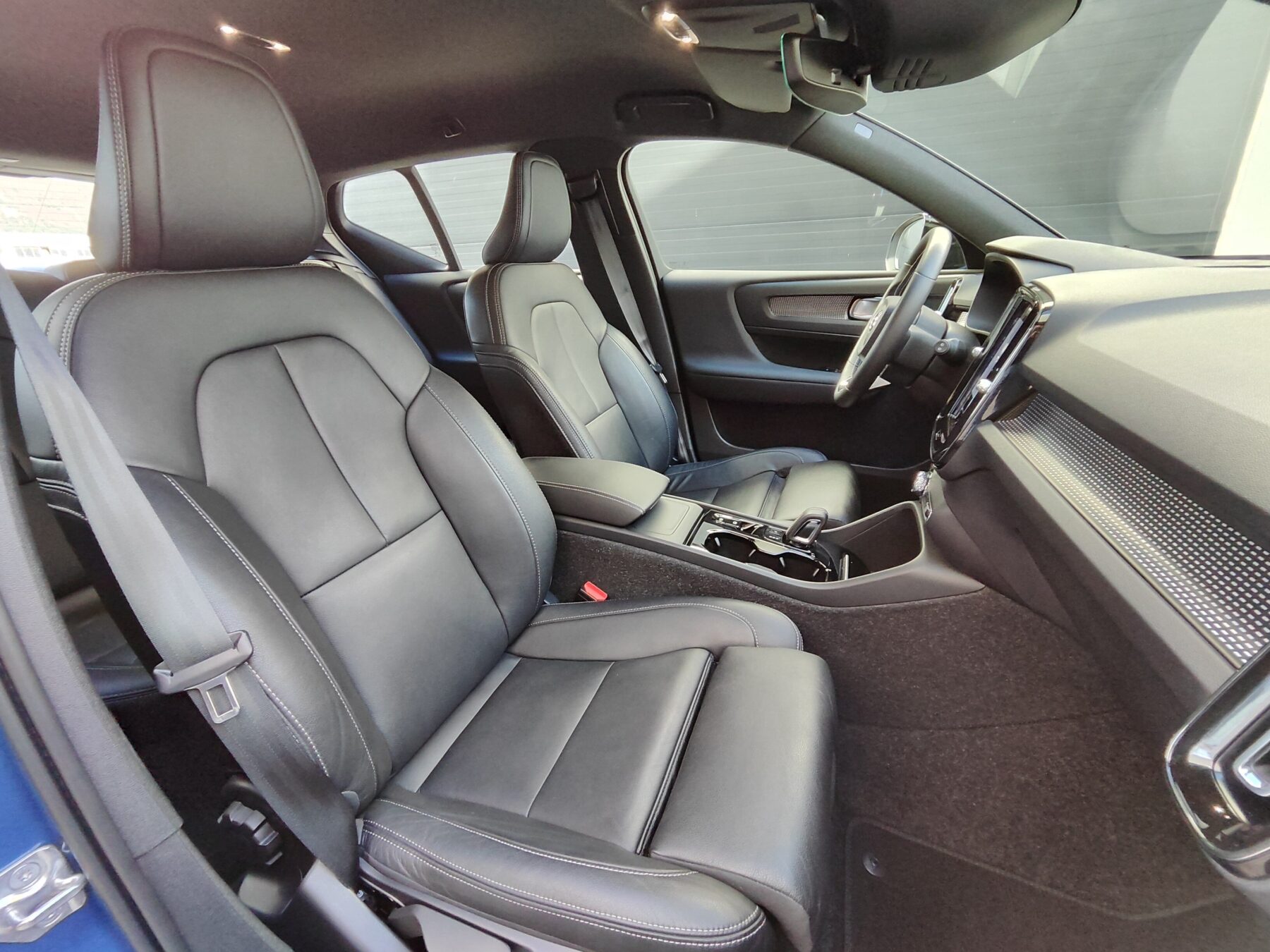 VOLVO XC40 RDESIGN AUTO T3 163 CV