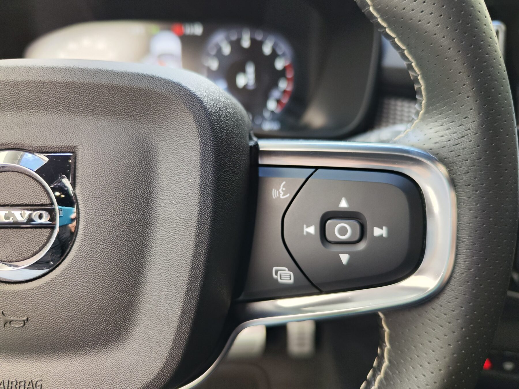 VOLVO XC40 RDESIGN AUTO T3 163 CV