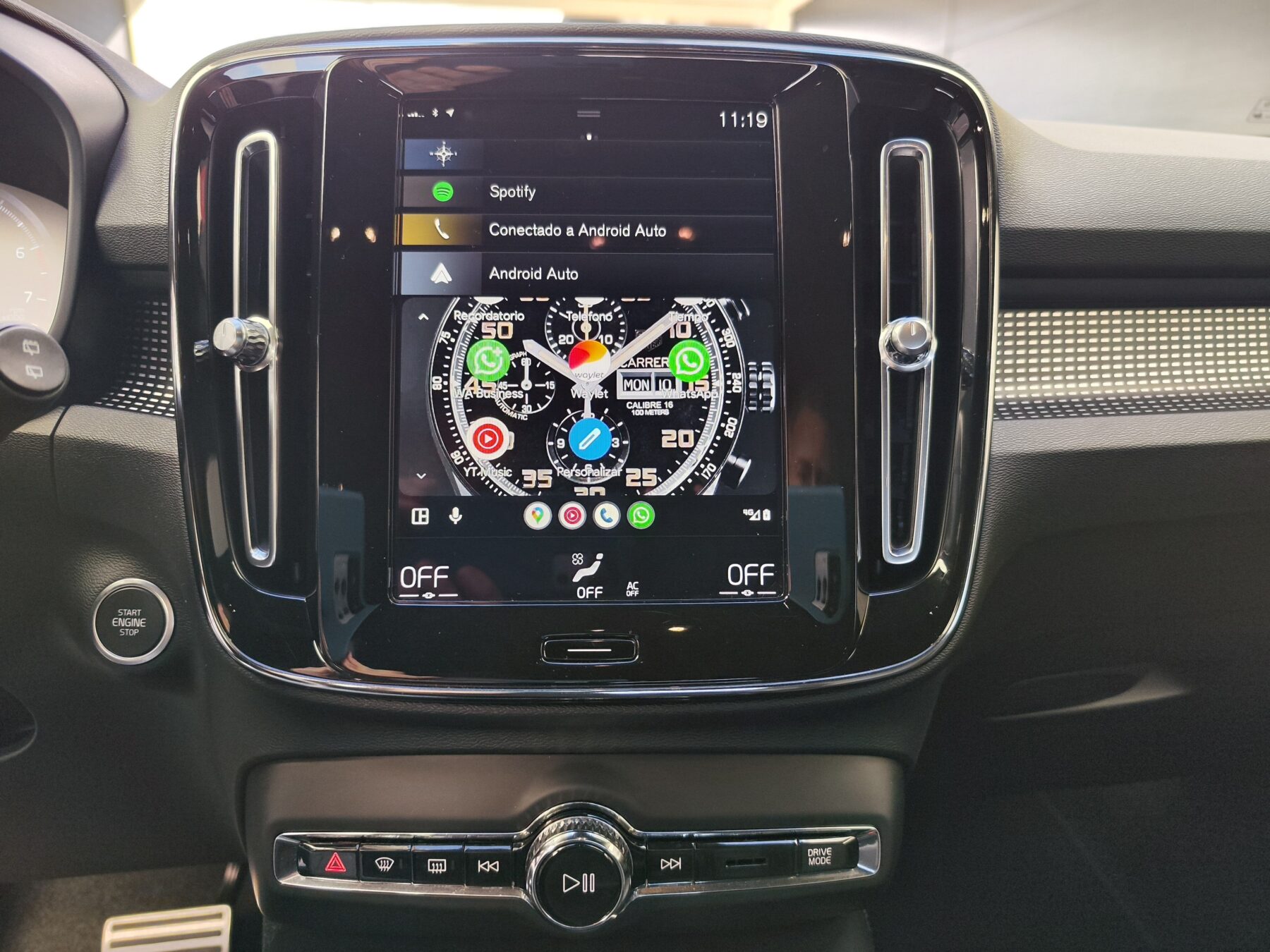 VOLVO XC40 RDESIGN AUTO T3 163 CV