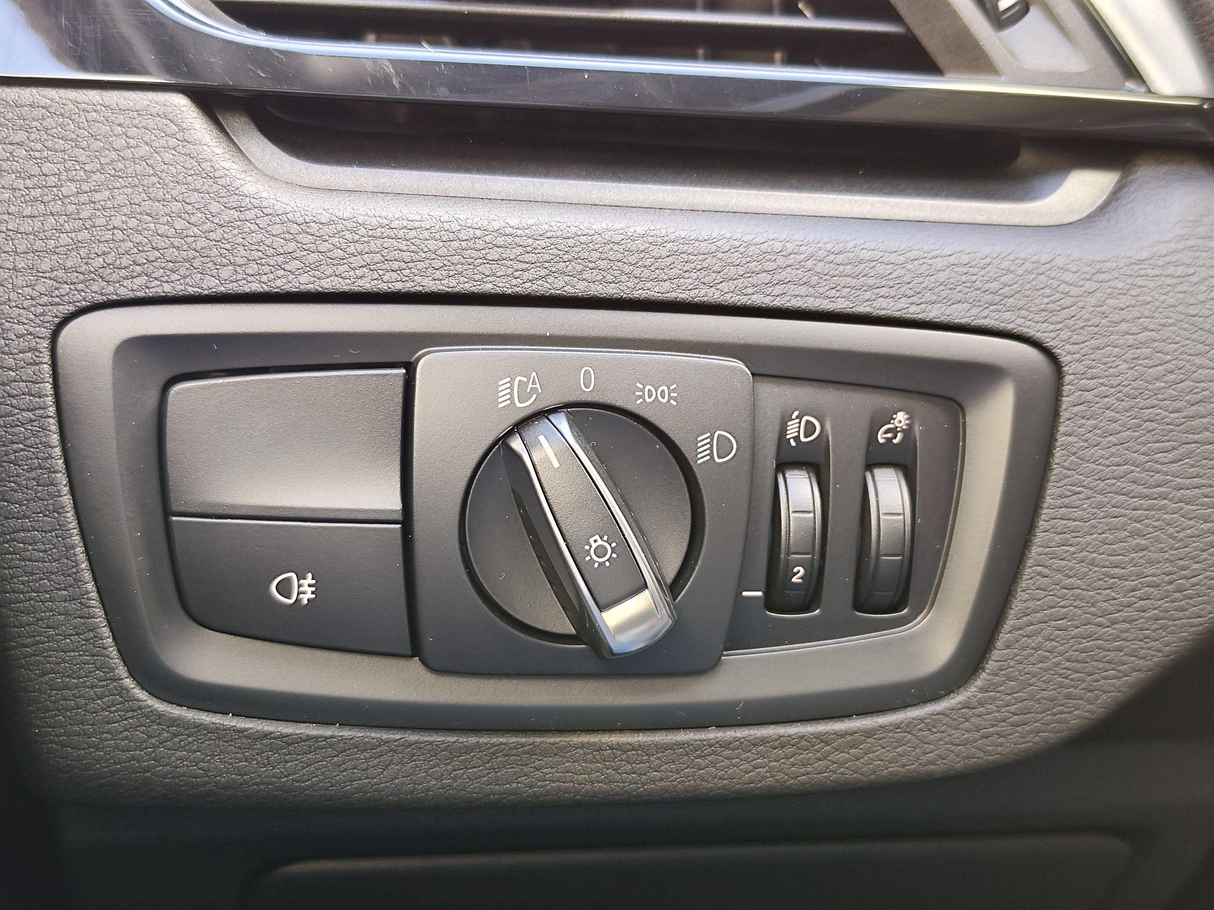 BMW X1 sDrive18 Advantage Auto 136 CV