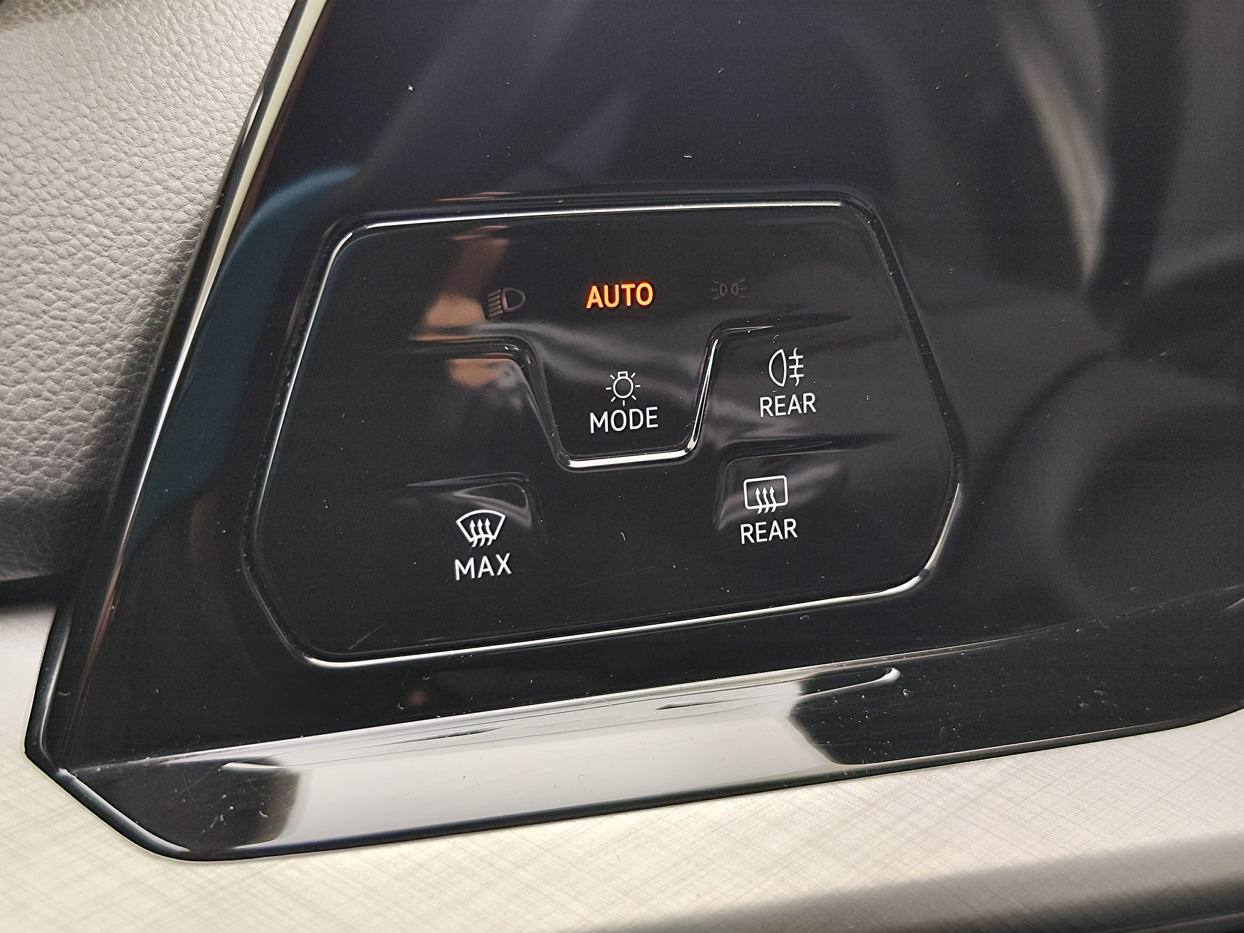 VOLKSWAGEN Golf Life 2.0 TDI 115 CV