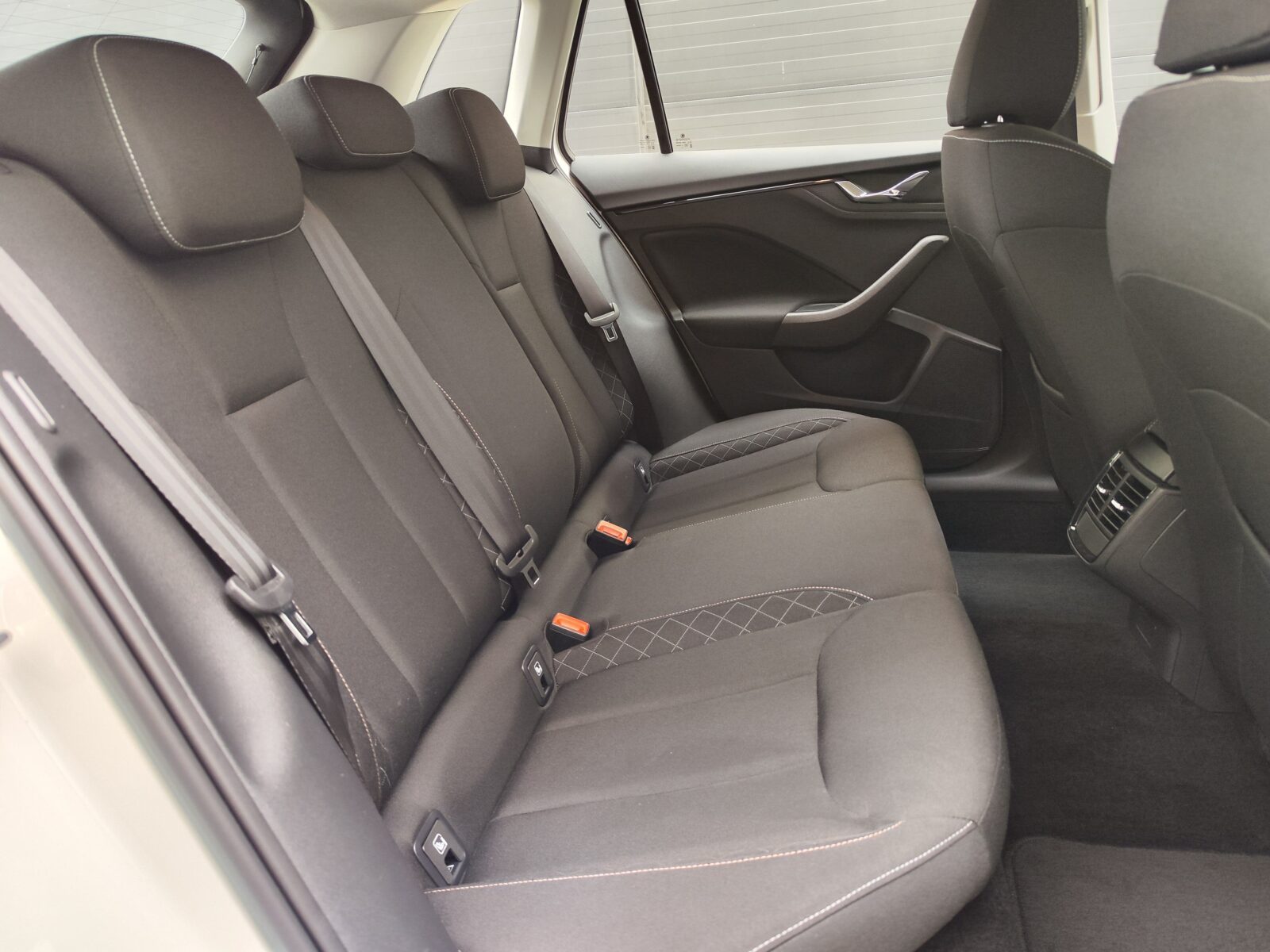 SKODA Kamiq Ambition 1.0 TSI DSG 110 CV