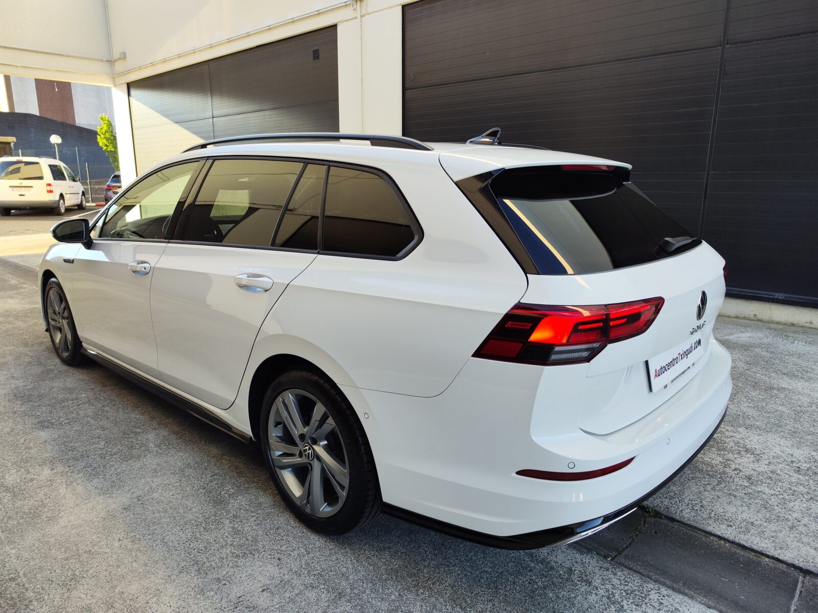 VOLKSWAGEN Golf Variant R-Line 2.0 TDI DSG 150 CV