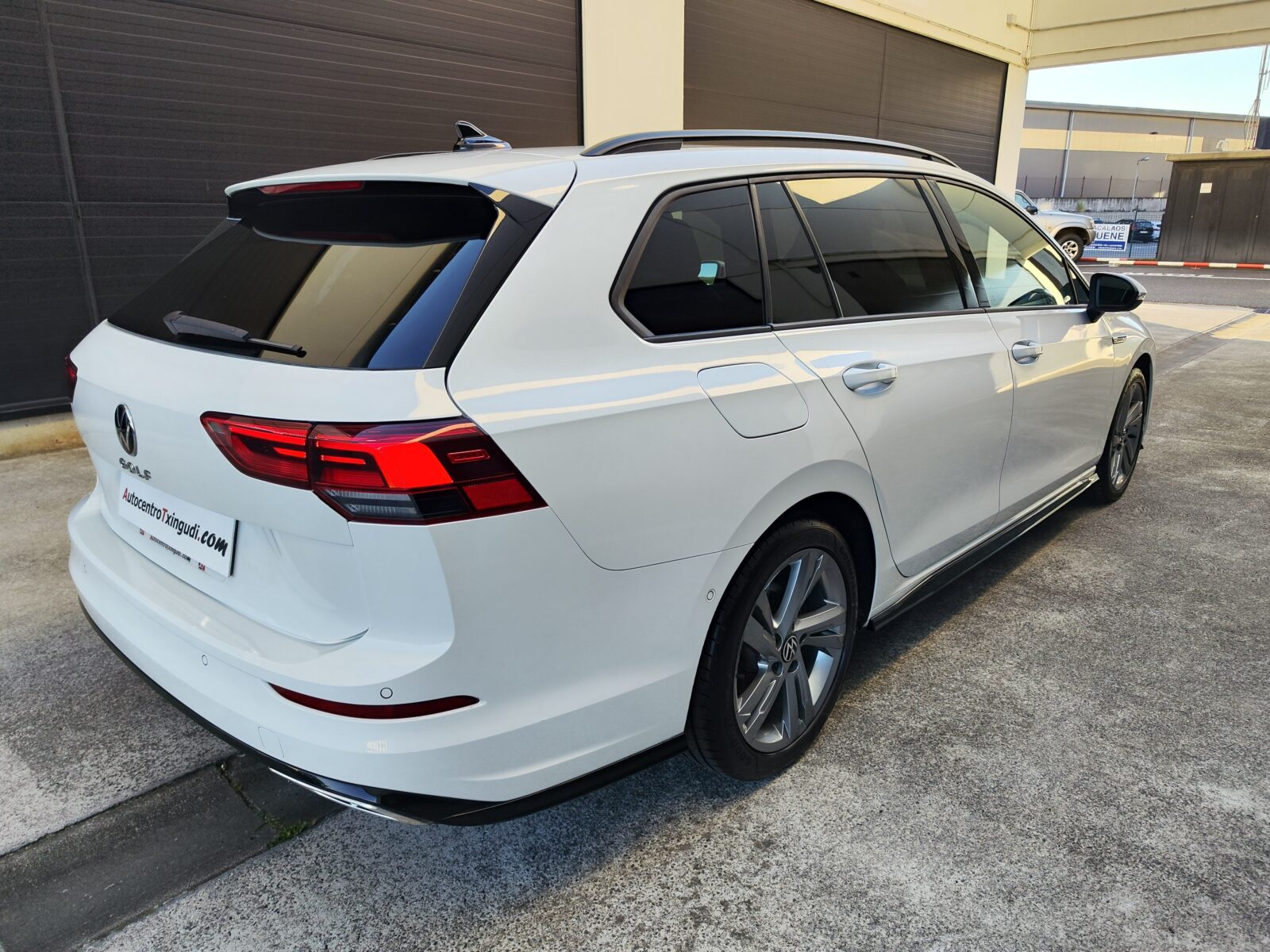 VOLKSWAGEN Golf Variant R-Line 2.0 TDI DSG 150 CV