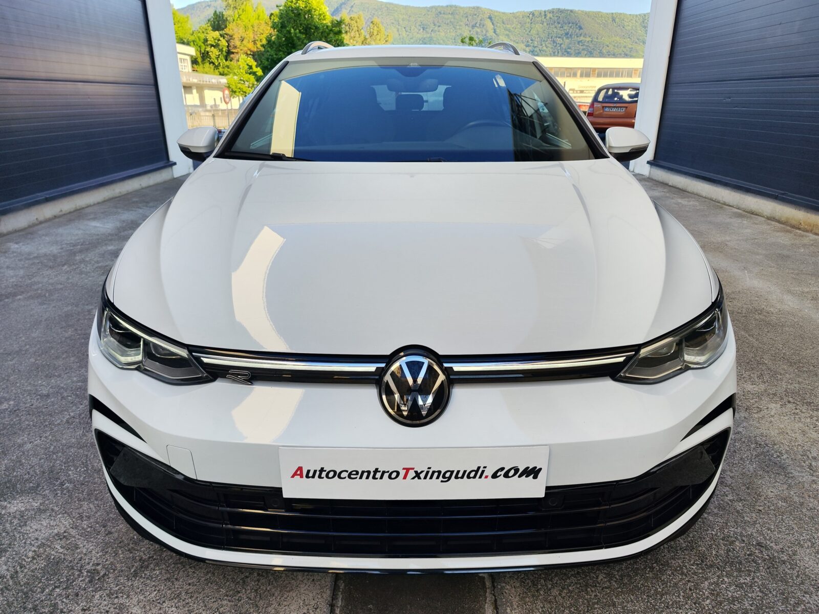 VOLKSWAGEN Golf Variant R-Line 2.0 TDI DSG 150 CV