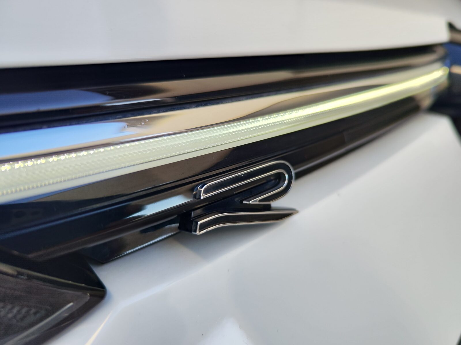 VOLKSWAGEN Golf Variant R-Line 2.0 TDI DSG 150 CV